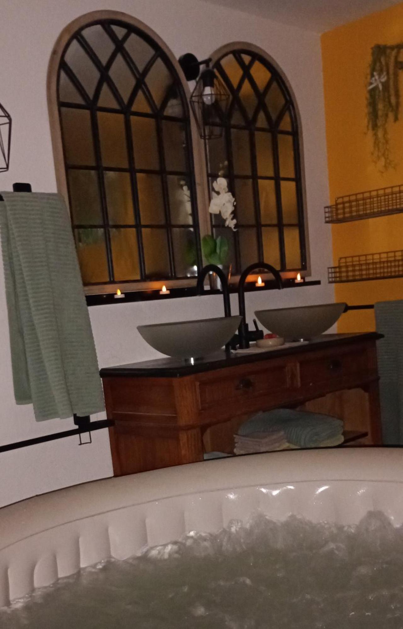 Le Clos Fleuri Segrie Экстерьер фото